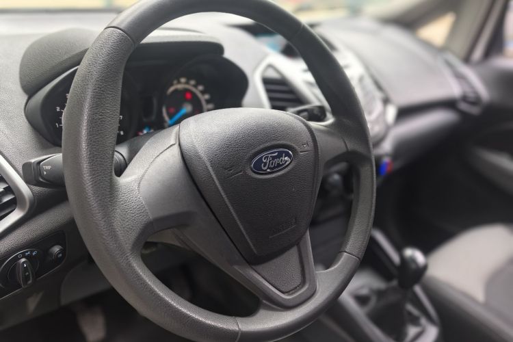 福特 翼搏 2017款 1.5L 手动舒适型中控内饰7001