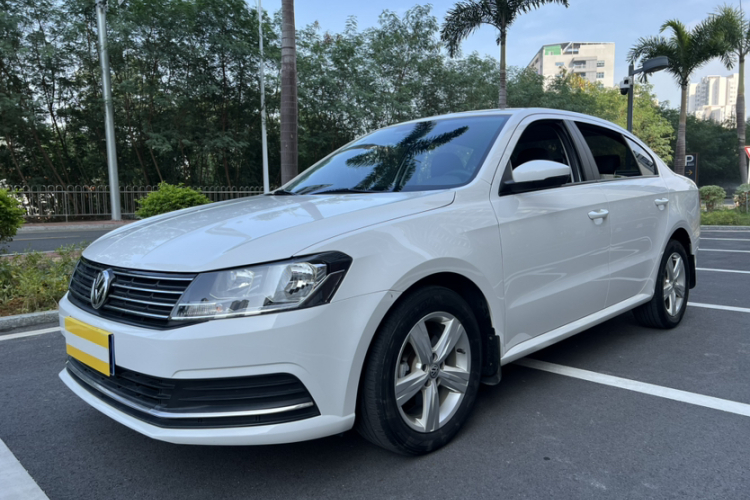 大众 朗逸 2017款 1.6L 自动风尚版车身外观1