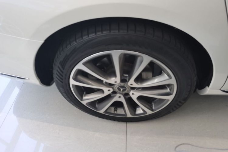 奔驰E级 2019款 改款 E 300 L 时尚型车身外观6004