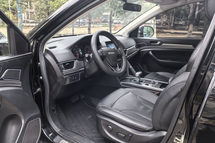 哈弗H6 2018款 蓝标 运动版 1.5T 自动两驱精英型中控内饰7003