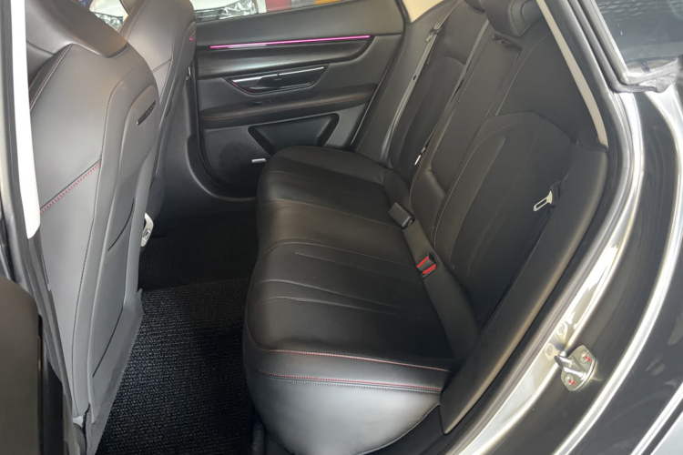 小鹏P7 2020款 670E中控内饰7002