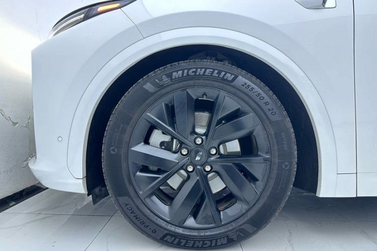 理想汽车 理想L7 2023款 Pro车身外观6011