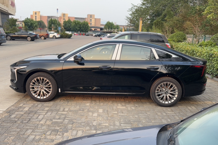 奔腾B70 2025款 龙耀版 1.5T 质享型车身外观6002