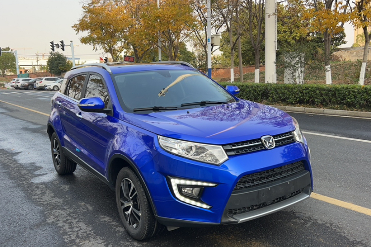 江铃 驭胜S330 2016款 1.5L GTDi 自动两驱尊贵版车身外观6001