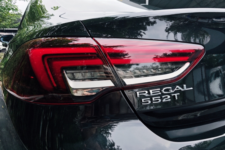 别克 君威 2020款 552T 豪华型中控内饰7003