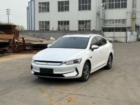 比亚迪 秦PLUS 2021款 EV 500KM 尊贵型