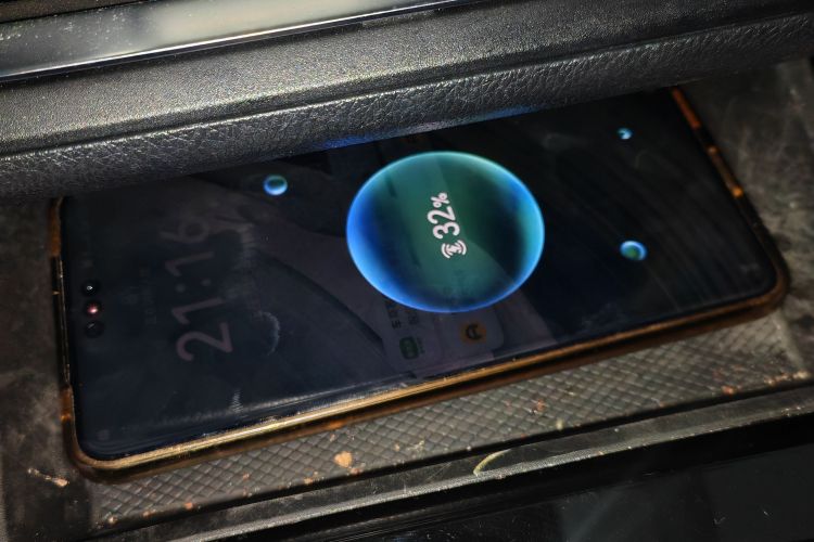 比亚迪 秦Pro新能源 2019款 EV 超能版 高功率高续航智联领创型中控内饰7003