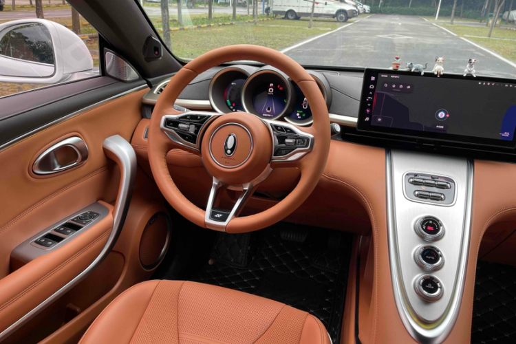 欧拉闪电猫 2022款 555km 尊贵版中控内饰7003