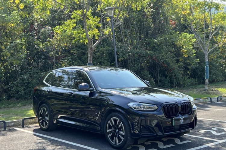 宝马iX3 2023款 领先型车身外观6005