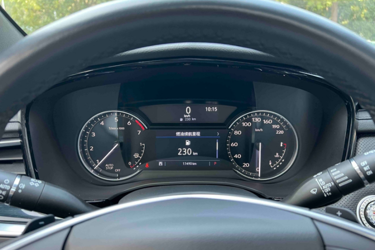 凯迪拉克XT5 2024款 2.0T 两驱风尚型中控内饰15