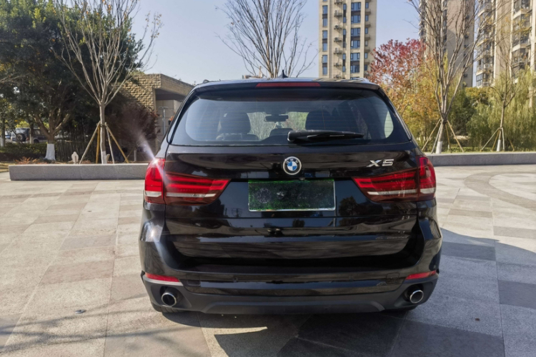 宝马X5(进口) 2014款 xDrive35i 典雅型车身外观6001