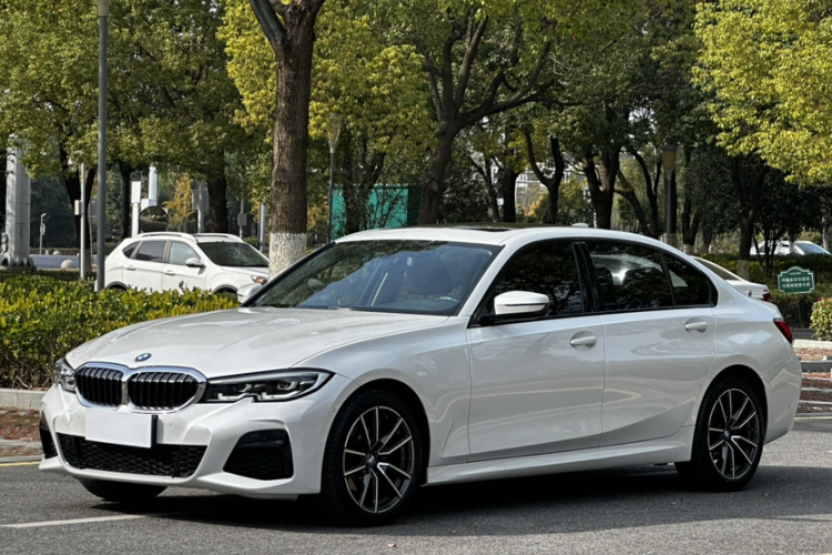 宝马3系 2021款 改款 320Li M运动套装车身外观1