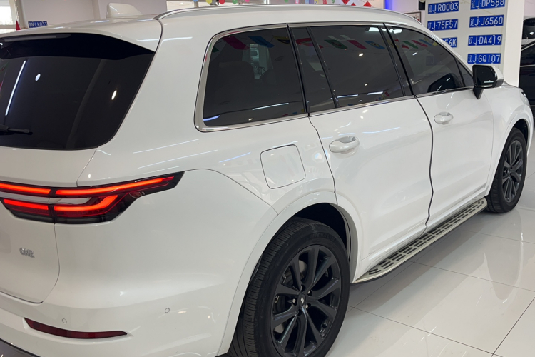 理想汽车 理想ONE 2021款 增程6座版车身外观6003