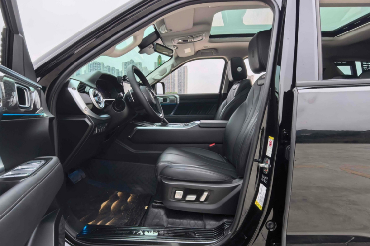 坦克400新能源 2024款 Hi4-T 城市版中控内饰7004