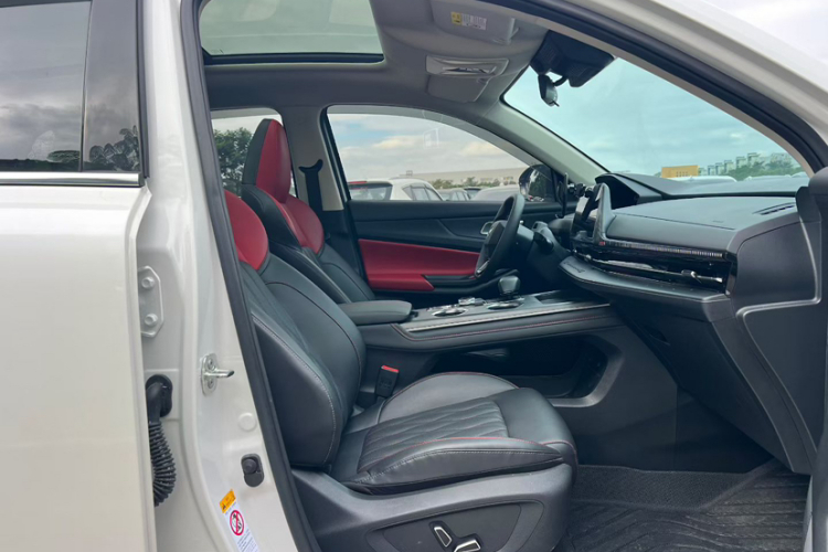 长安CS55PLUS 2022款 第二代 1.5T DCT领航型中控内饰7002