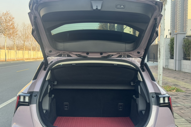 领克06 2023款 Remix 1.5T Shero局部细节23