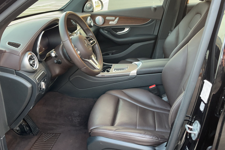 奔驰GLC 2020款 GLC 300 L 4MATIC 豪华型局部细节19