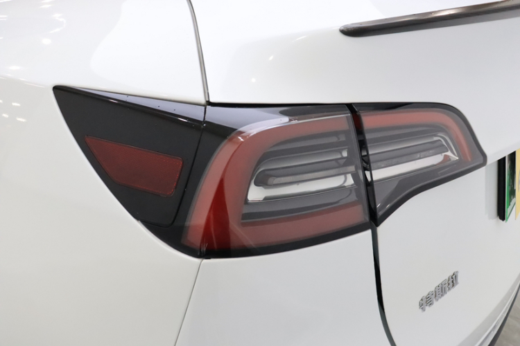 特斯拉 Model Y 2022款 Performance高性能全轮驱动版车身外观6001