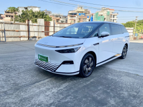 小鹏X9 2024款 702超长续航Max