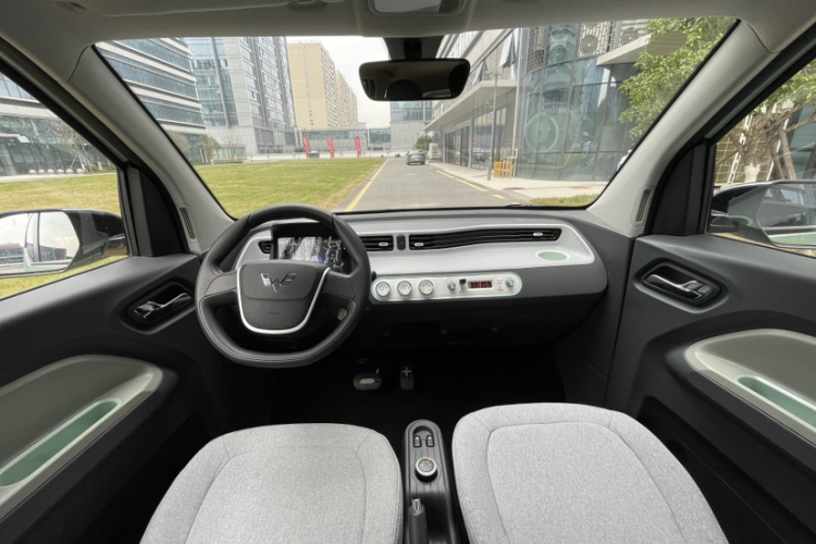 五菱汽车 宏光MINIEV 2022款 马卡龙时尚款 磷酸铁锂中控内饰7002