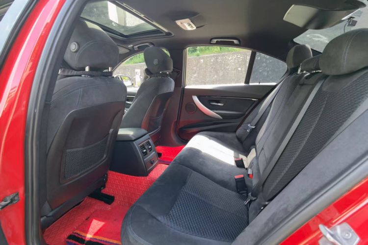 宝马3系 2017款 320i M运动型中控内饰7006