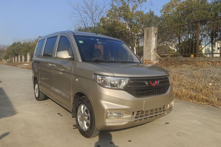 五菱汽车 五菱宏光V 2019款 1.5L标准型L2B车身外观6002