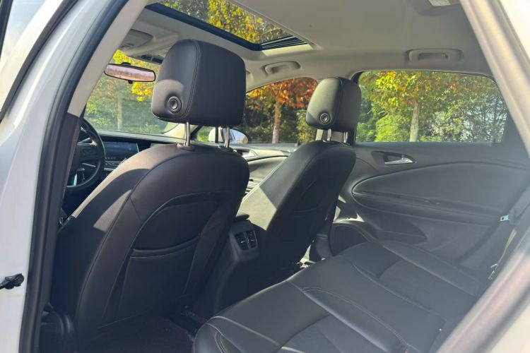 别克 威朗 2020款 20T CVT领先型中控内饰7003