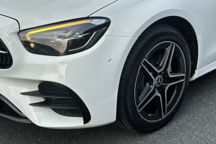 奔驰E级(进口) 2021款 E 260 时尚型运动版车身外观6011