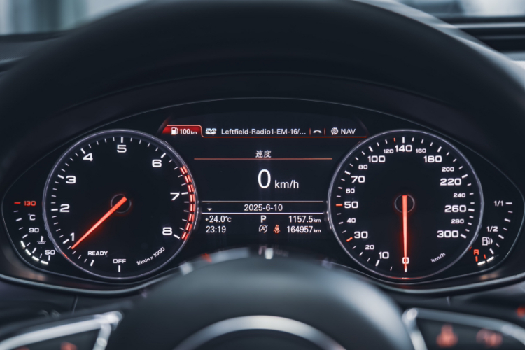 奥迪A7 2016款 50 TFSI quattro 舒适型中控内饰15