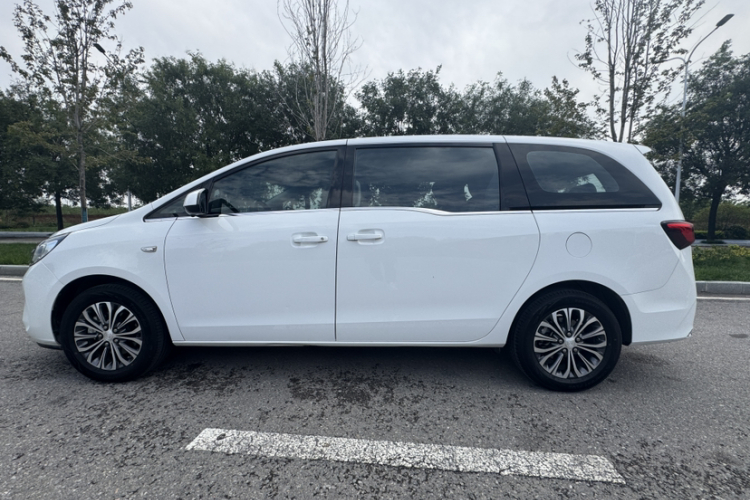 别克GL8 2021款 陆上公务舱 652T 舒适型车身外观6003