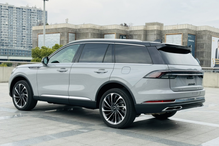 林肯 飞行家 2024款 3.0T V6 四驱奢雅版 六座车身外观6003