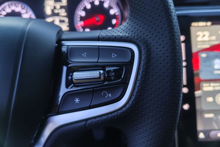 荣威RX5 2020款 PLUS 300TGI 手动Ali国潮豪华版中控内饰7002