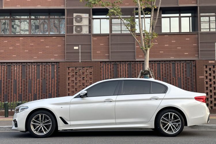 宝马5系 2018款 525Li M运动套装车身外观6002