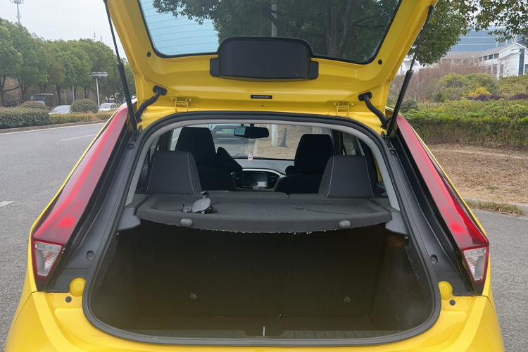 名爵3 2017款 1.5L 自动智联精英版局部细节23