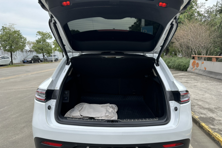 鸿蒙智行 问界M5 2022款 增程四驱至臻版局部细节23