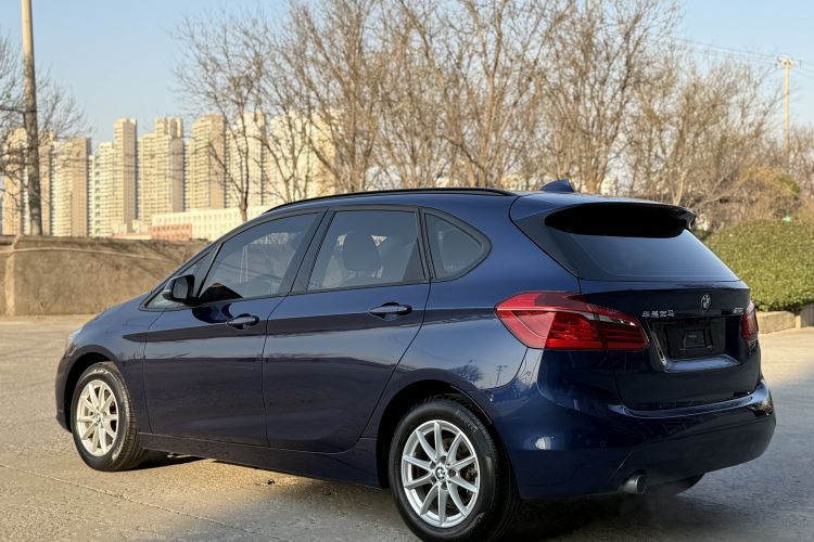 宝马2系旅行车 2016款 218i 时尚型车身外观6005