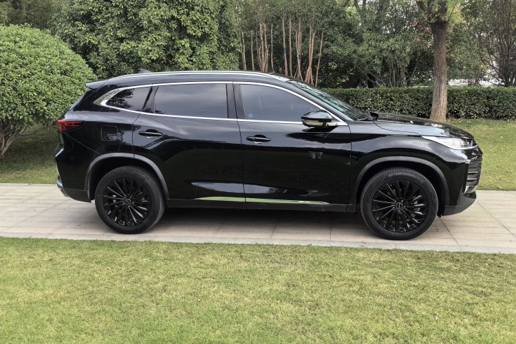 星途凌云 2023款 300T 两驱星耀版车身外观6004