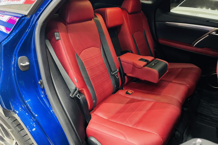 雷克萨斯RX 2021款 300 四驱F SPORT中控内饰7005