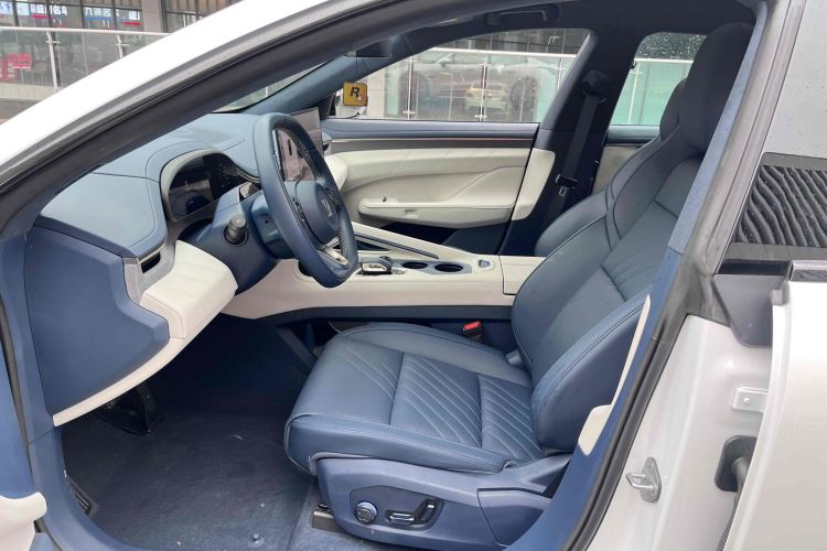 极氪001 2025款 WE版 100kWh 后驱中控内饰7007