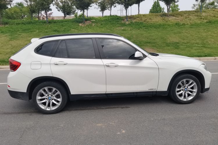 宝马X1 2015款 sDrive18i 时尚晋级版车身外观6011