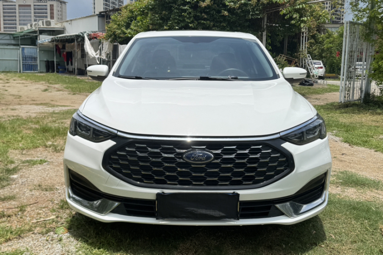 福特 福睿斯 2021款 1.5L 自动钻石版车身外观6005