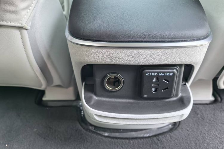 别克GL8 2023款 ES陆尊 尊享型和悦版中控内饰7002