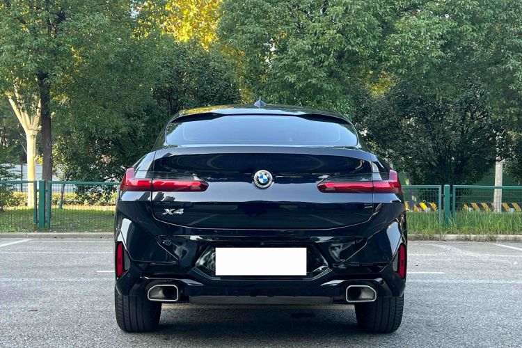 宝马X4 2022款 xDrive 25i M运动套装车身外观6003