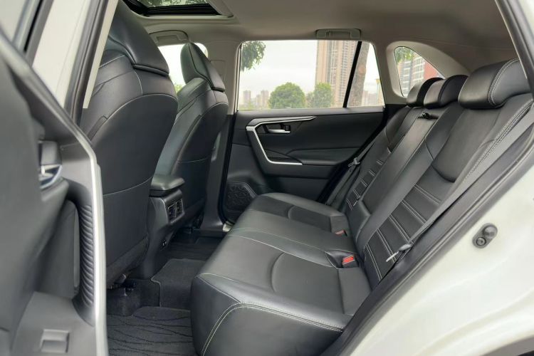 丰田 威兰达 2020款 2.0L CVT两驱豪华版中控内饰7003