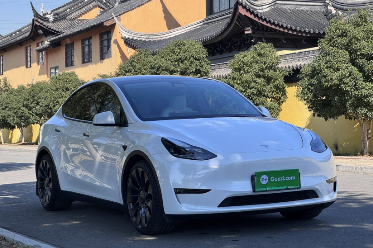 特斯拉 Model Y 2022款 Performance高性能全轮驱动版车身外观6002