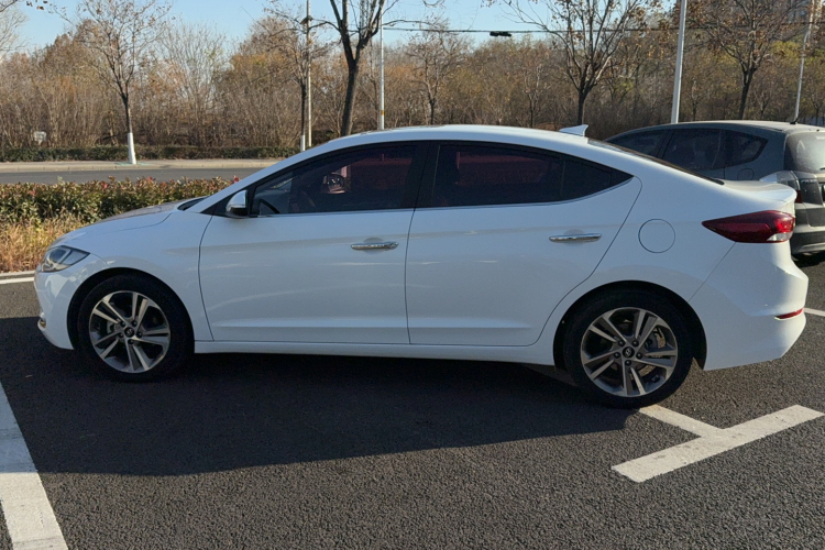 现代 领动 2016款 1.6L 自动智炫·精英型车身外观6008