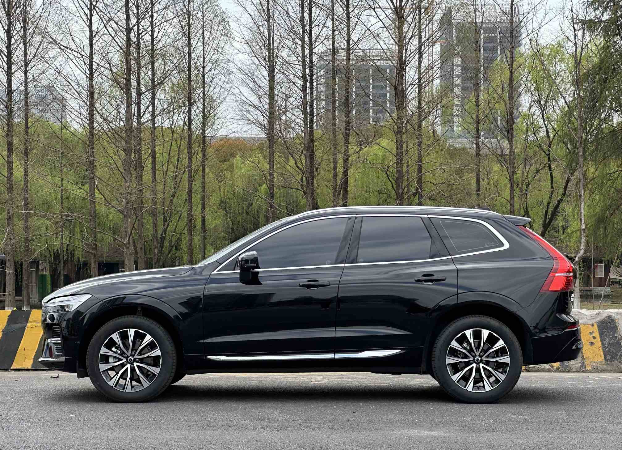 沃尔沃XC60 2025款 B5 四驱智远豪华版(5)