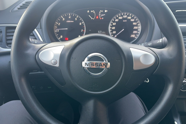 日产 轩逸 2022款 经典 1.6XE CVT舒适版局部细节13