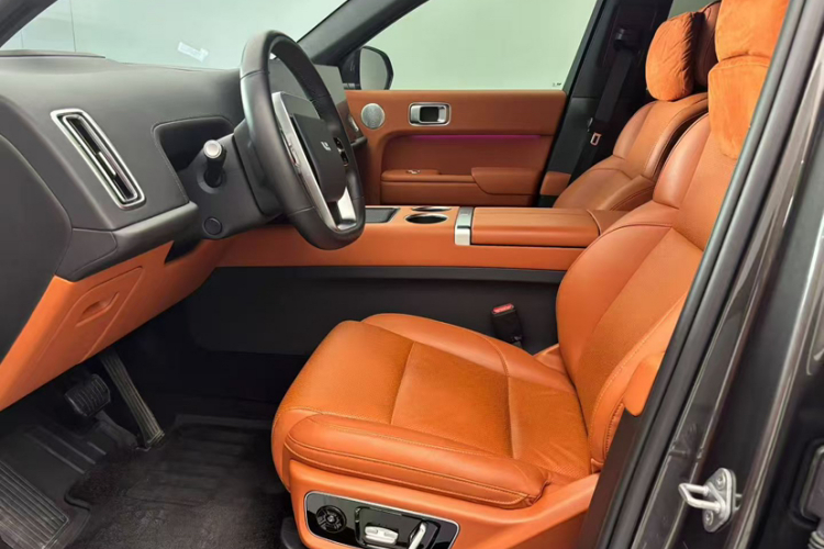 理想汽车 理想L7 2023款 Air中控内饰7004