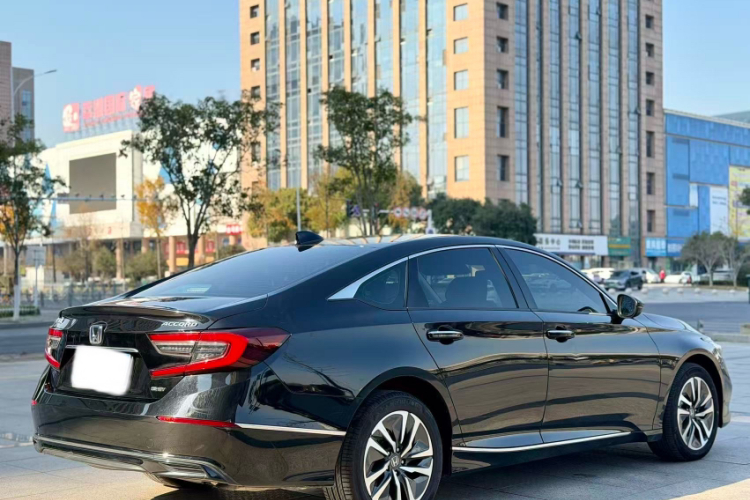 本田 雅阁 2022款 锐·混动 2.0L 锐领版车身外观6001